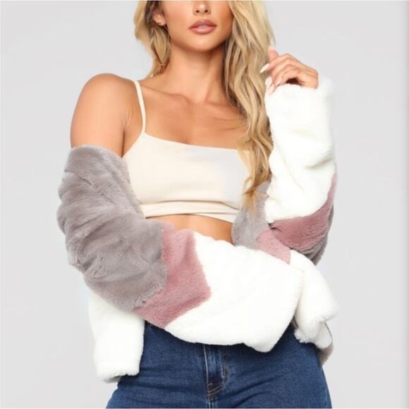 FASHION NOVA Faux Fur Color Block Jacket Size Medium - Picture 5 of 7